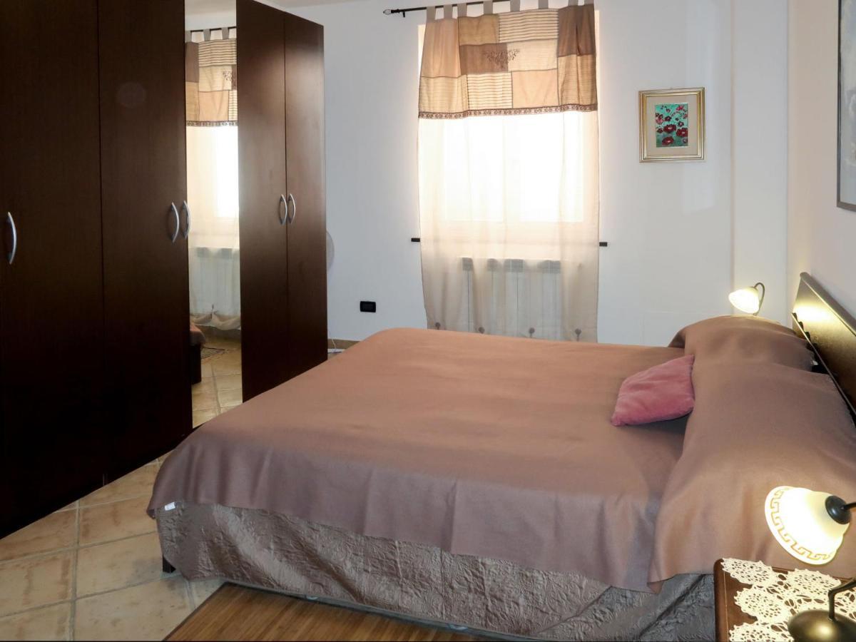 Apartment Samuele By Interhome Civezza Eksteriør billede